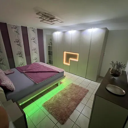 Lägenhet Gemuetliche 75 M2 -terasse *